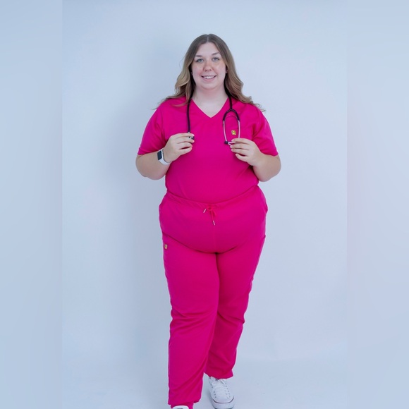 XXL Size Top and Jogger Scrub Set - Picture 9 of 11